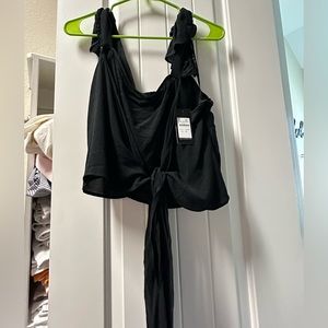 Ruffle straps crop top with tie front